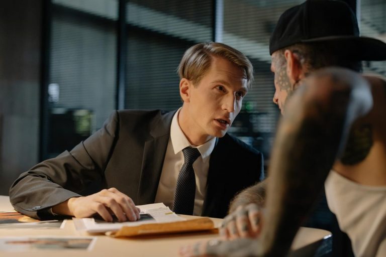 Detektyw wrocław – jak wygląda współpraca z profesjonalistą?